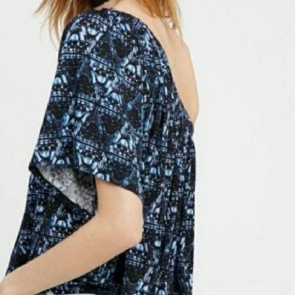 Free People Top S One Shoulder Ocean Avenue Swing CropTop Tee Ikat Geo Blue - Picture 11 of 11